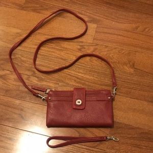 Relic wallet/wristlet/crossbody combo